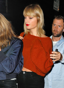 tswift131016BZNimage14.jpg