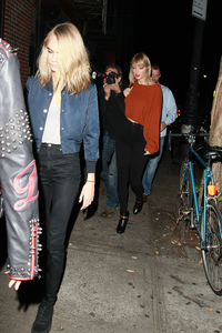 tswift131016BZNimage15.jpg