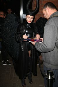 zara-larsson-dressed-as-maleficent-for-a-halloween-party-in-liverpool-29-10-2016-4.jpg