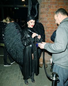 zara-larsson-dressed-as-maleficent-for-a-halloween-party-in-liverpool-29-10-2016-5.jpg