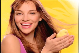 Clairol Natural Instincts - Chicken snap 29.jpg