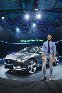 David+Gandy+Jaguar+Electrifies+Pace+Concept+-nNx-ce005_x.jpg