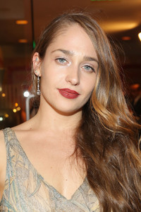 Jemima+Kirke+Stars+HBO+Golden+Globes+Afterparty+5YrNBzMgtsZx.jpg