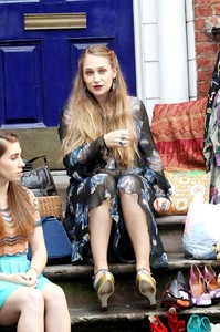 Jemima+Kirke+Girls+Set+Soho+dOXuIyOUT2dx.jpg