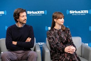 Felicity+Jones+SiriusXM+Town+Hall+Cast+Rogue+wWmNQk8OLMMx.jpg