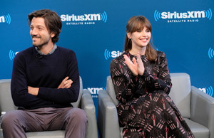 Felicity+Jones+SiriusXM+Town+Hall+Cast+Rogue+SUfgv--yU03x.jpg