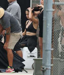 Adriana-Lima--On-set-for-a-Victoria-Secret-sport-fashion-shoot--05.jpg