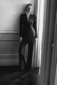 BCBG-Max-Azria-Retro-Styles-Fall-2016-14.jpg