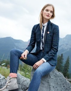 J-Crew-December-2016-Womens-Style-Guide05.jpg