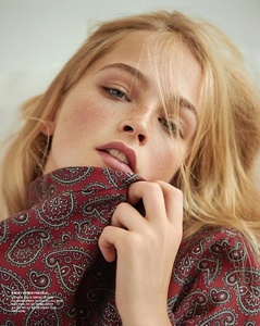 Jean-Campbell-Vogue-Korea-2016-Editorial10.jpg
