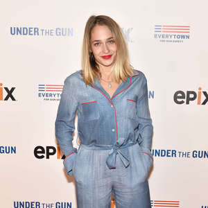 Jemima-Kirke--Under-The-Gun-NY-Premiere--04.jpg