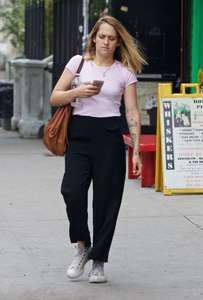 Jemima-Kirke-Out-in-New-York--06.jpg