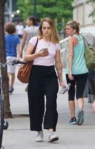 Jemima-Kirke-Out-in-New-York--12.jpg