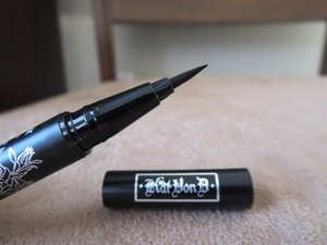Kat-Von-D-Tattoo-Liner-Shade-Trooper-5.jpg