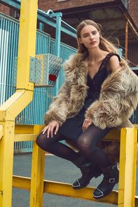 Tilda-Lindstam-Vogue-Mexico-Hunter-Gatti-08-620x930.jpg