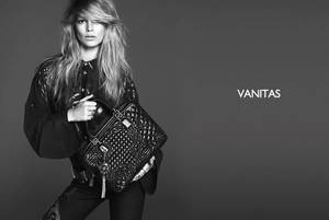 Versace-Handbags-2014-Campaign.jpg