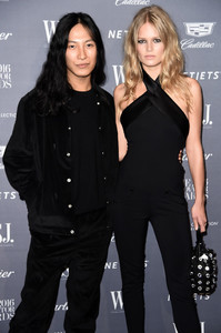 WSJ_Magazine_2016_Innovator_Awards_Arrivals_EUHIOFf2Yjix.jpg