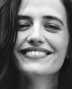 YY_Violet16_Evagreen07.jpg