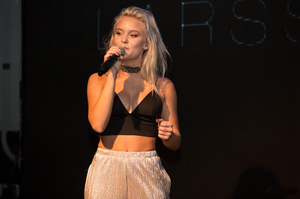 amp-live-zara-larsson-083.jpg