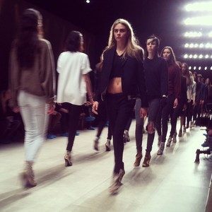 edie_burberry_aw14_sarahachristophers.jpg