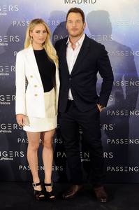 jlaw301116ZNimage51.jpg