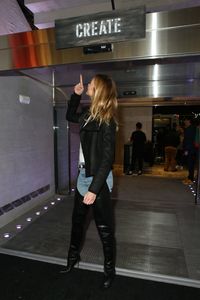 kkloss301116ZNimage7.jpg