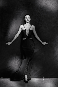 miranda-kerr-cfda-journal-2013-peter-lindbergh-19.jpg