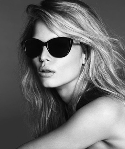 versace-sunglasses-2014-studded1.jpg