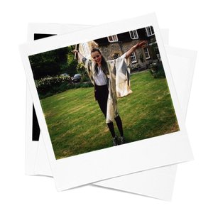 vogue_img-model-wall-edie-1_114653120620.jpg