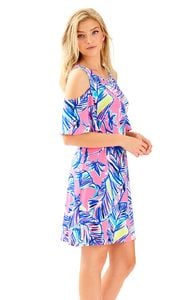 23893_tikipinkcabanacrazed_a2.jpg