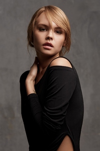 Anastasiya Scheglova 04 185443121 - 2016 by Babak Fatholahi.jpg