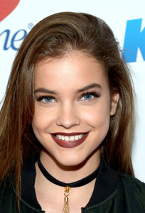 Barbara+Palvin+102+7+KIIS+FM+Jingle+Ball+2016+p4fxjLmdQ8ex.jpg