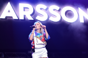 Zara Larsson 997 Triple Ho Show6.png