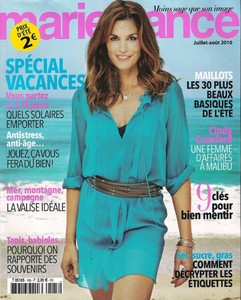 Cindy Crawford marie france juil aout 2010.jpg