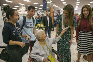 Jessica+Alba+Jessica+Alba+Founder+Honest+Company+PYNtI5xDt0Ux.jpg