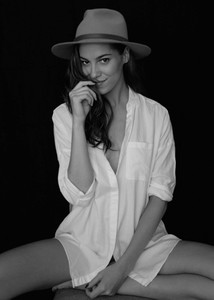 nina savic hat2.jpg