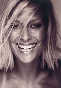 000000080552-ann_kristin_brückner-modelprofileMainPicCropped.jpg