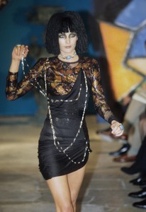 JOHN-GALLIANO-FALL-1997-RTW-018.jpg