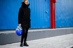 Le-21eme-Adam-Katz-Sinding-Anna-Ewers-New-York-Fashion-Week-Fall-Winter-2015-2016_AKS0449-900x599.jpg