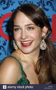 april-4-2012-new-york-new-york-us-jemima-kirke-arrives-for-the-hbo-CAP8A3.jpg