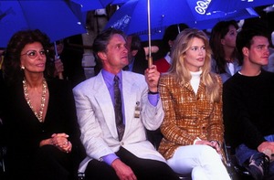 claudia-schiffer-michael-douglas-sophia-gettyimages.jpg