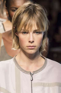 edie_bottega_veneta_ss16_fashionnetwork_584c4d0c.jpg