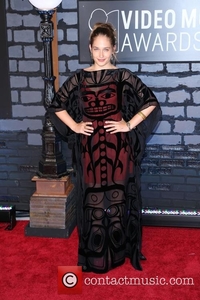 jemima-kirke-vmas-awards-ny_3836786.jpg