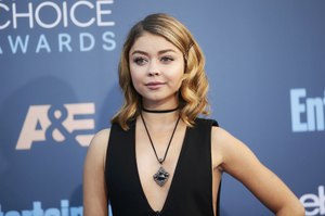 sarahh121216BZNimage12.JPG