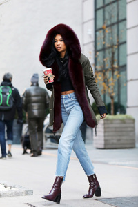 top_looks_mejor_vestidas_semana_10_al_17_diciembre_2016_gigi_hadid_alessandra_ambrosio_358544427_800x.jpg