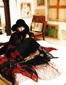 vogue 93 4.jpg