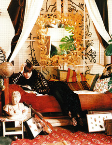 vogue 93 7.jpg