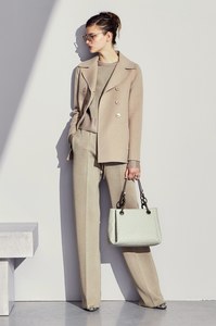 Pre-Fall 2017 Bottega Veneta 2.jpg