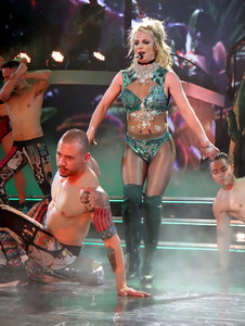  bspears120117BZNimage12.jpg