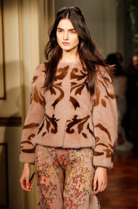 Alberta+Ferretti+Runway+Milan+Men+Fashion+IeK9UzzCf87x.jpg